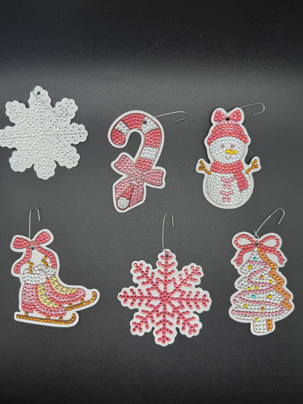 Diamond painting Christmas ornaments